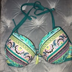 Sun & Shore 36DD Swim Top New w/o tags